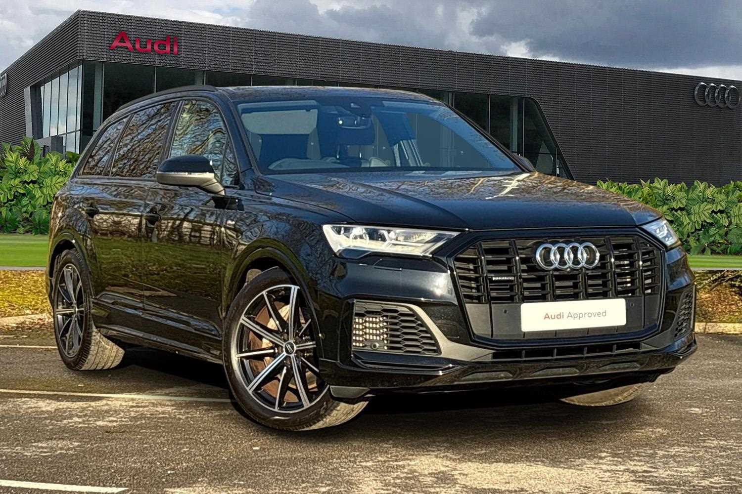 Main listing image - Audi Q7