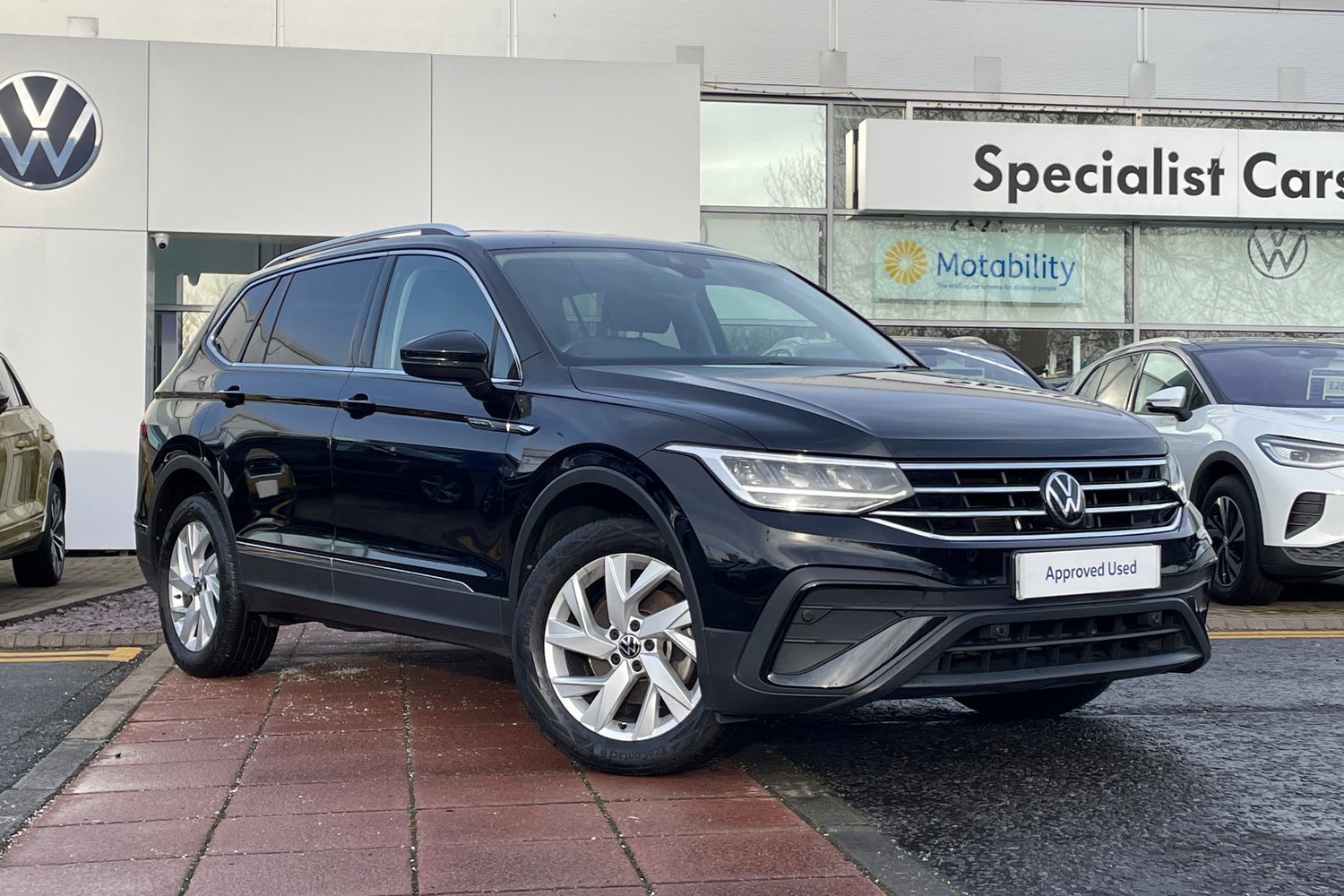 Main listing image - Volkswagen Tiguan Allspace