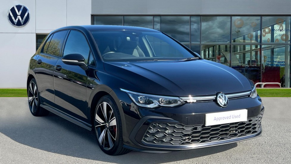 Main listing image - Volkswagen Golf