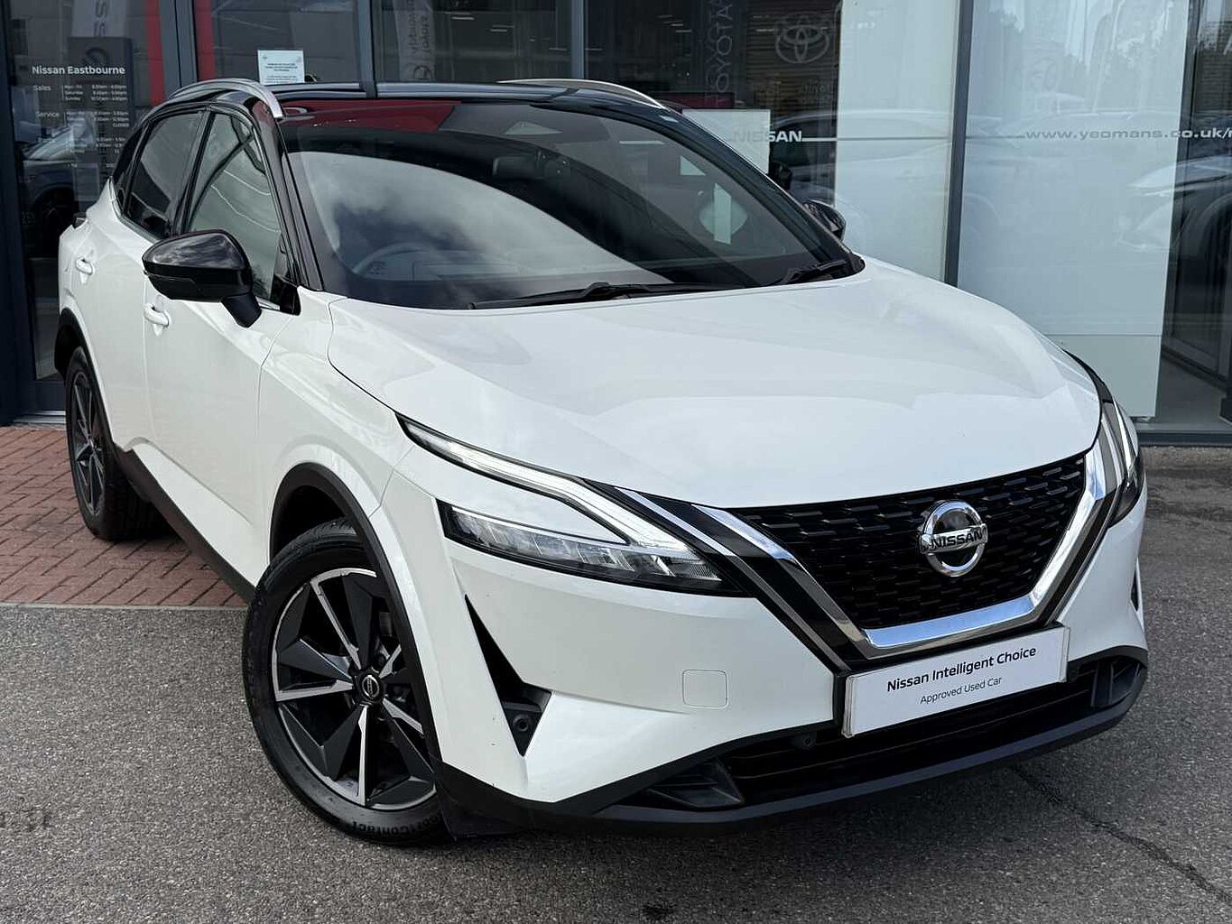 Main listing image - Nissan Qashqai