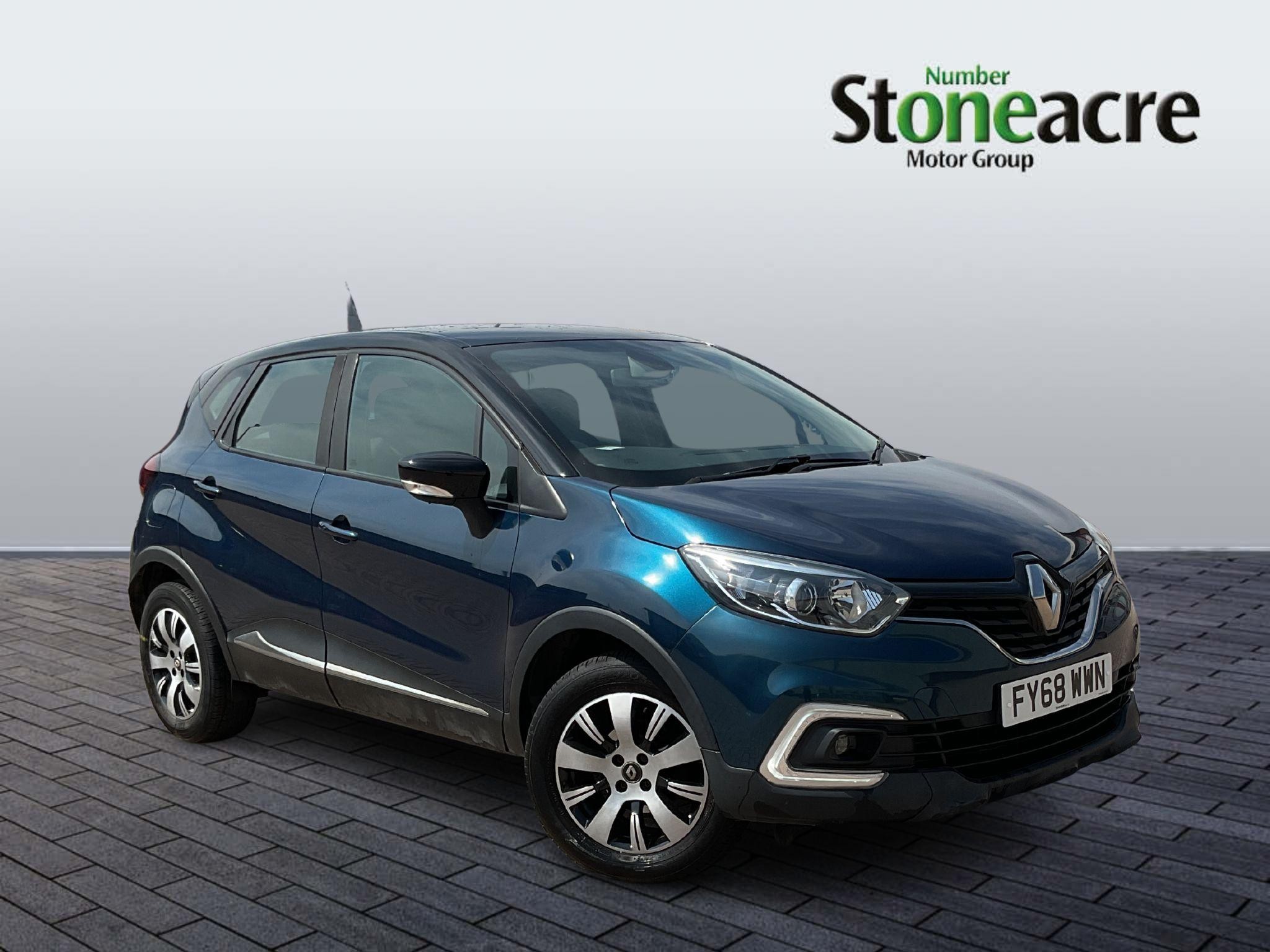 Main listing image - Renault Captur