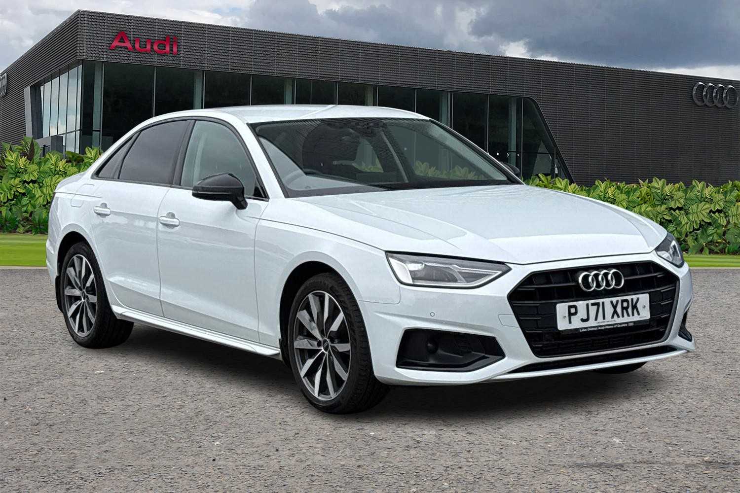 Main listing image - Audi A4
