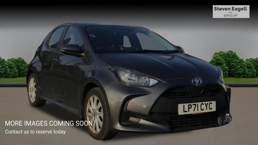 Main listing image - Toyota Yaris