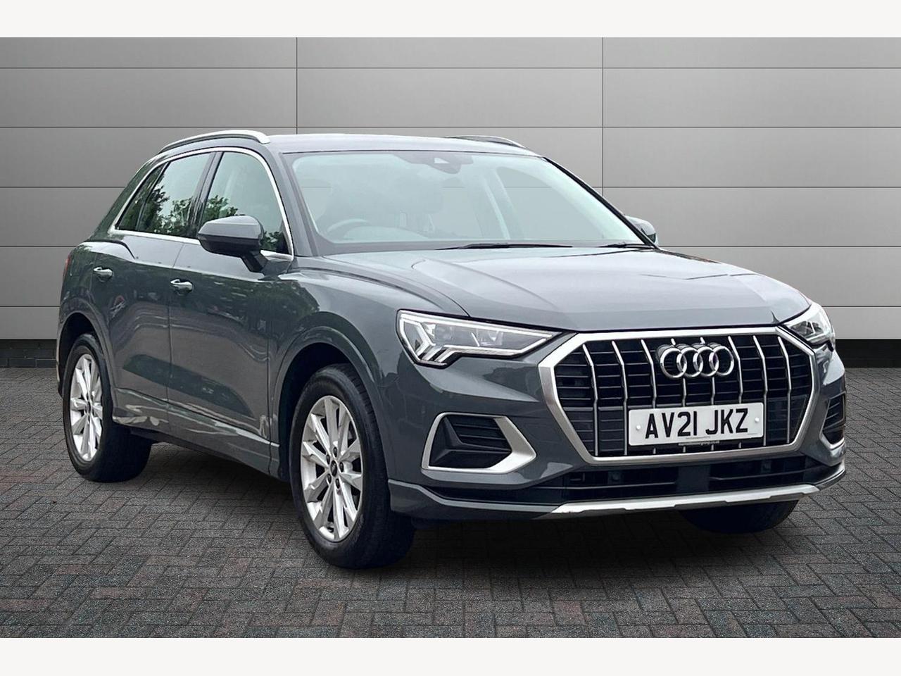 Main listing image - Audi Q3