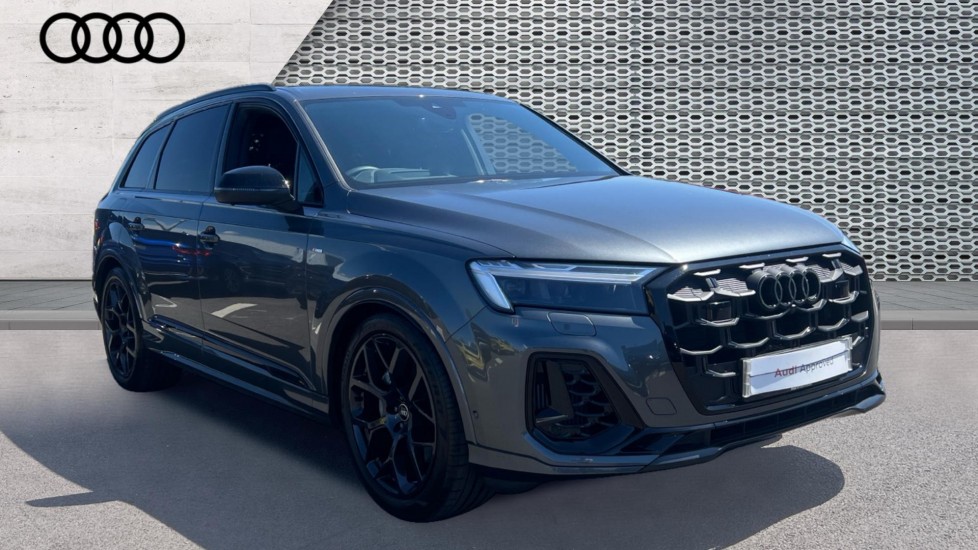 Main listing image - Audi Q7