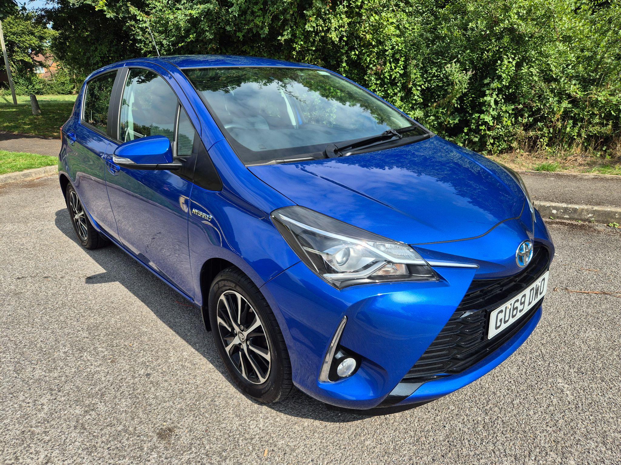 Main listing image - Toyota Yaris