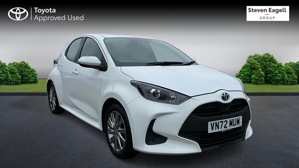 Main listing image - Toyota Yaris