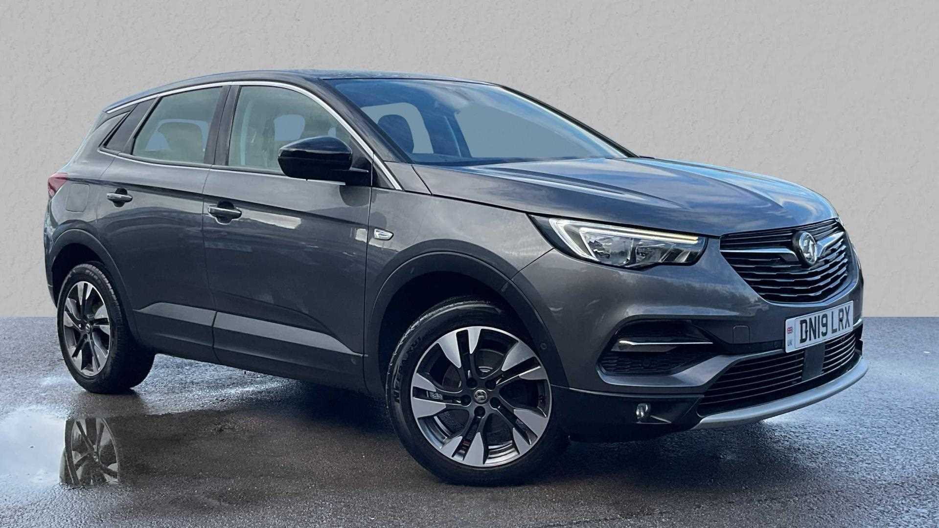 Main listing image - Vauxhall Grandland X
