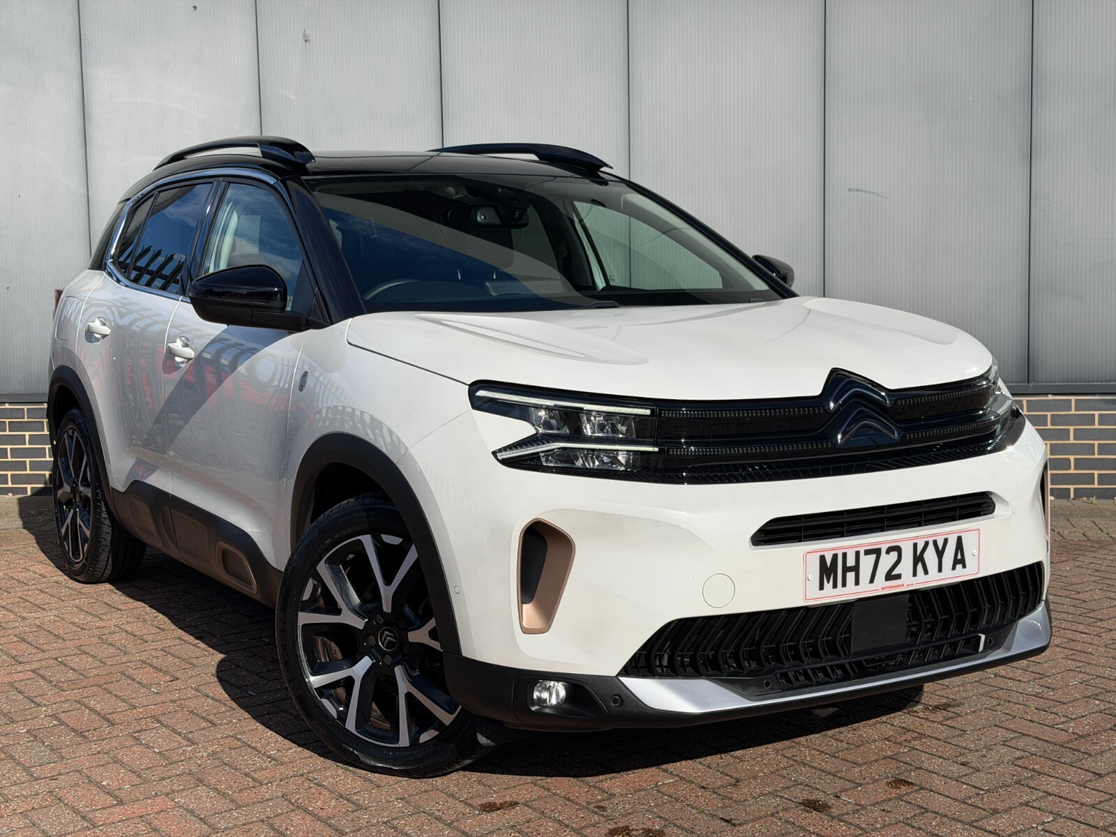 Main listing image - Citroen C5 Aircross