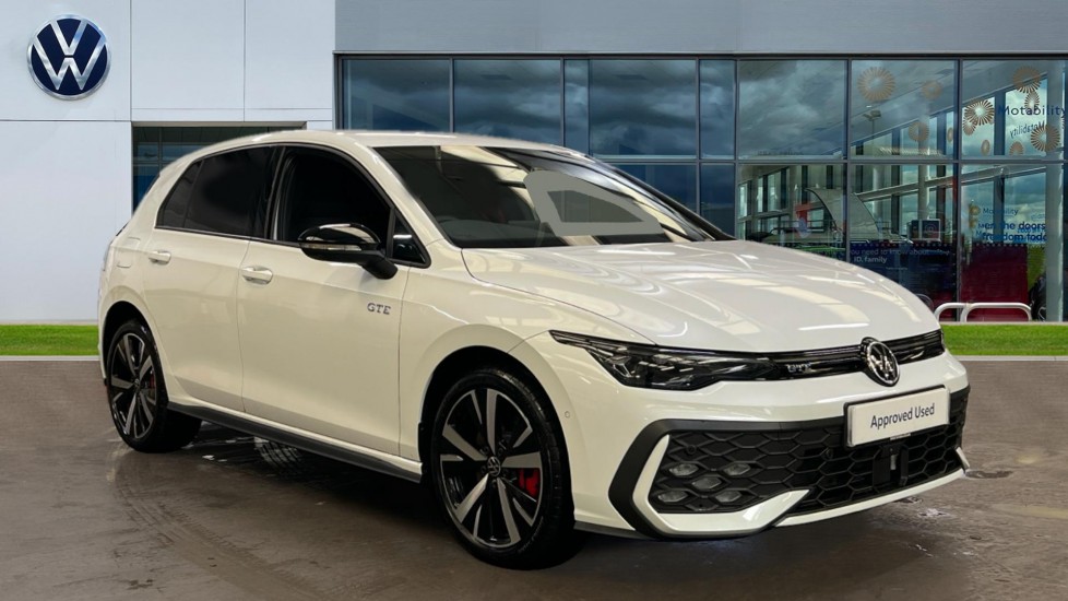 Main listing image - Volkswagen Golf GTE