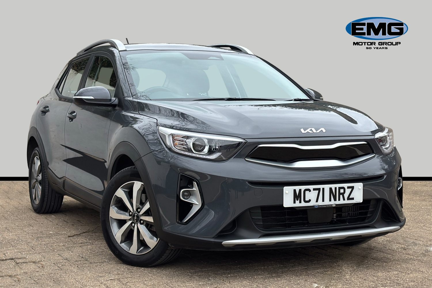 Main listing image - Kia Stonic