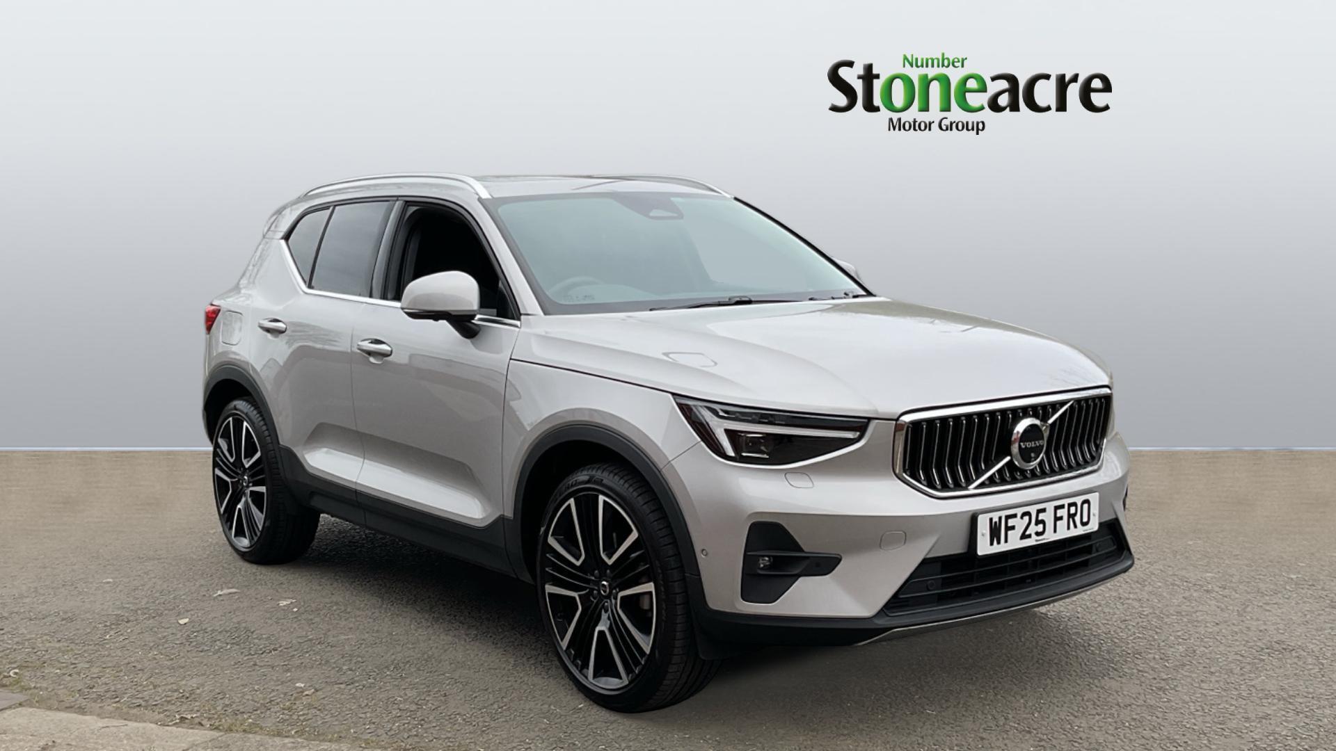 Main listing image - Volvo XC40
