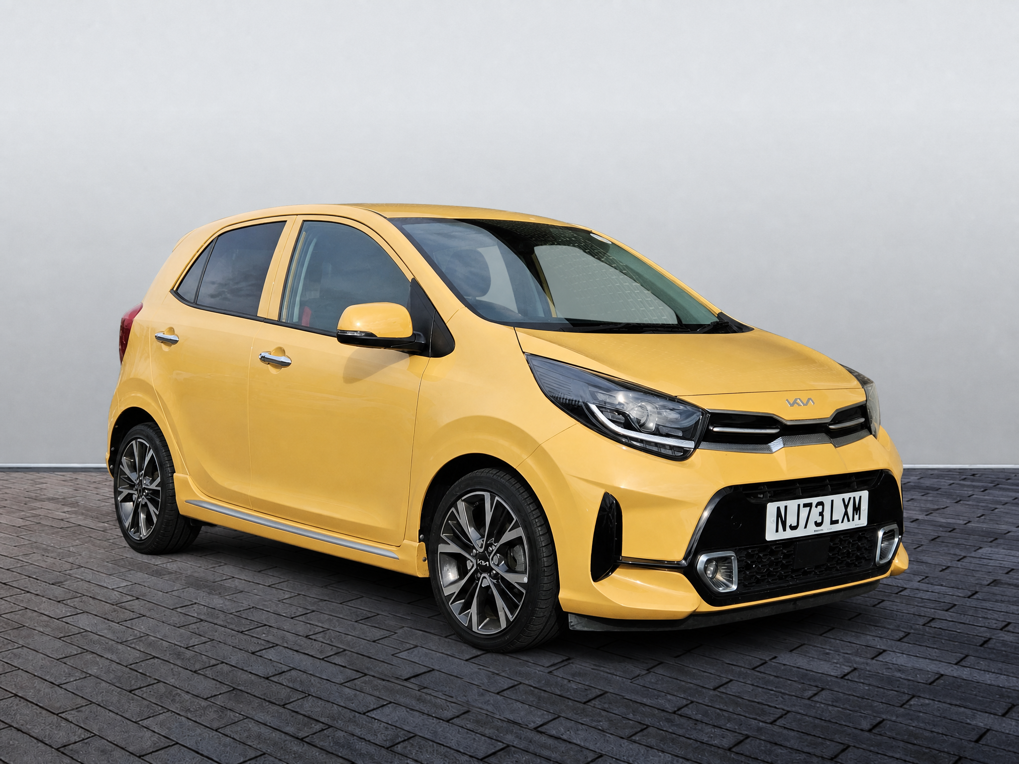 Main listing image - Kia Picanto