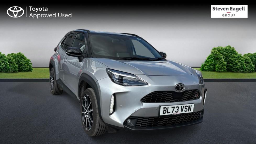 Main listing image - Toyota Yaris Cross