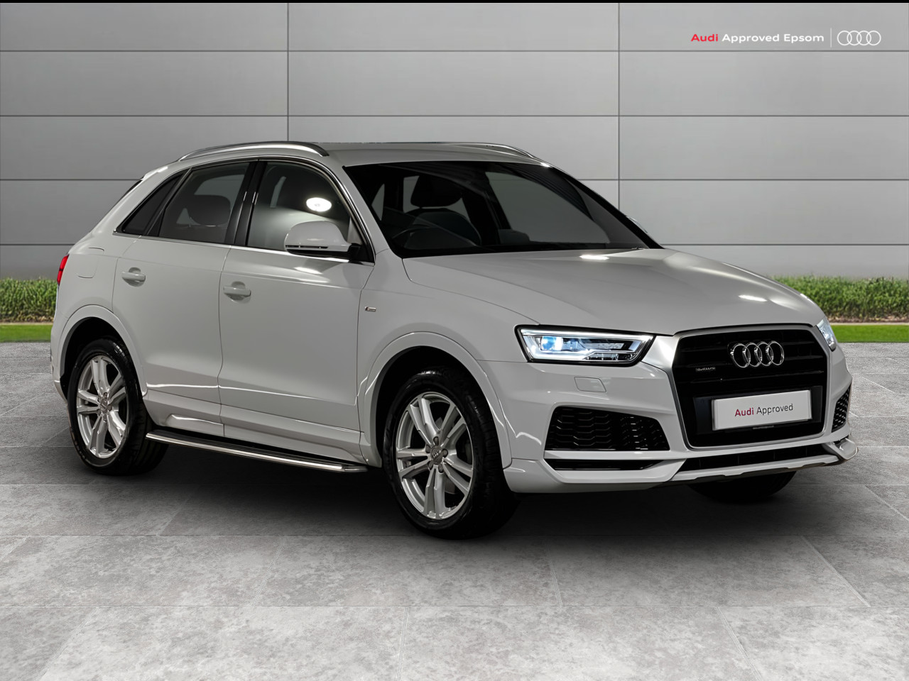 Main listing image - Audi Q3