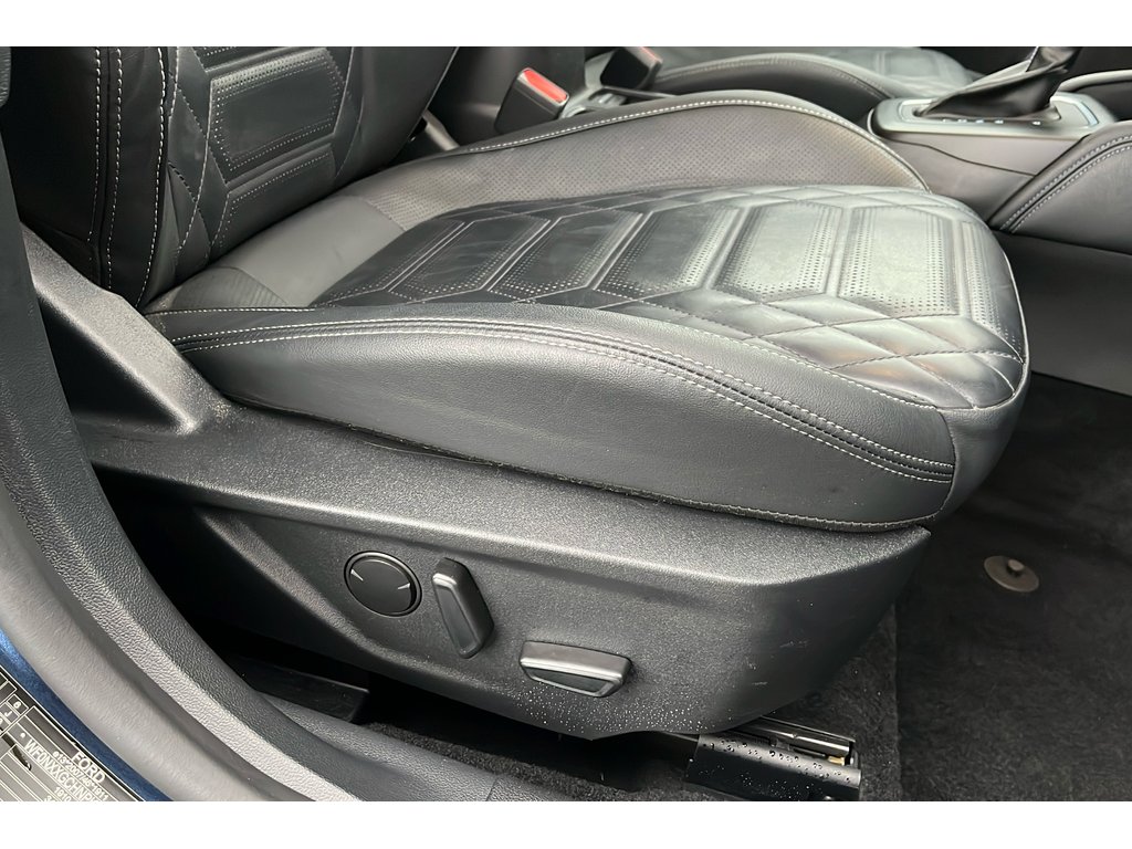 Main listing image - Ford Focus Active