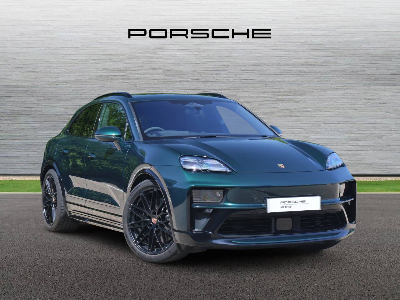 Main listing image - Porsche Macan