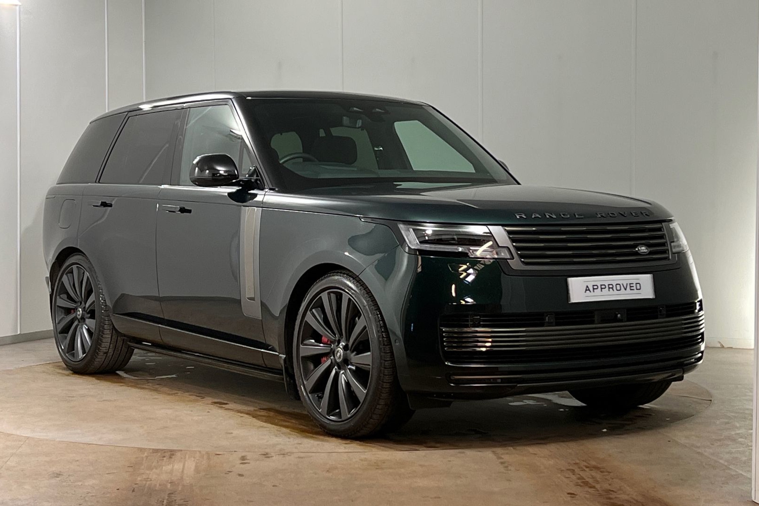 Main listing image - Land Rover Range Rover