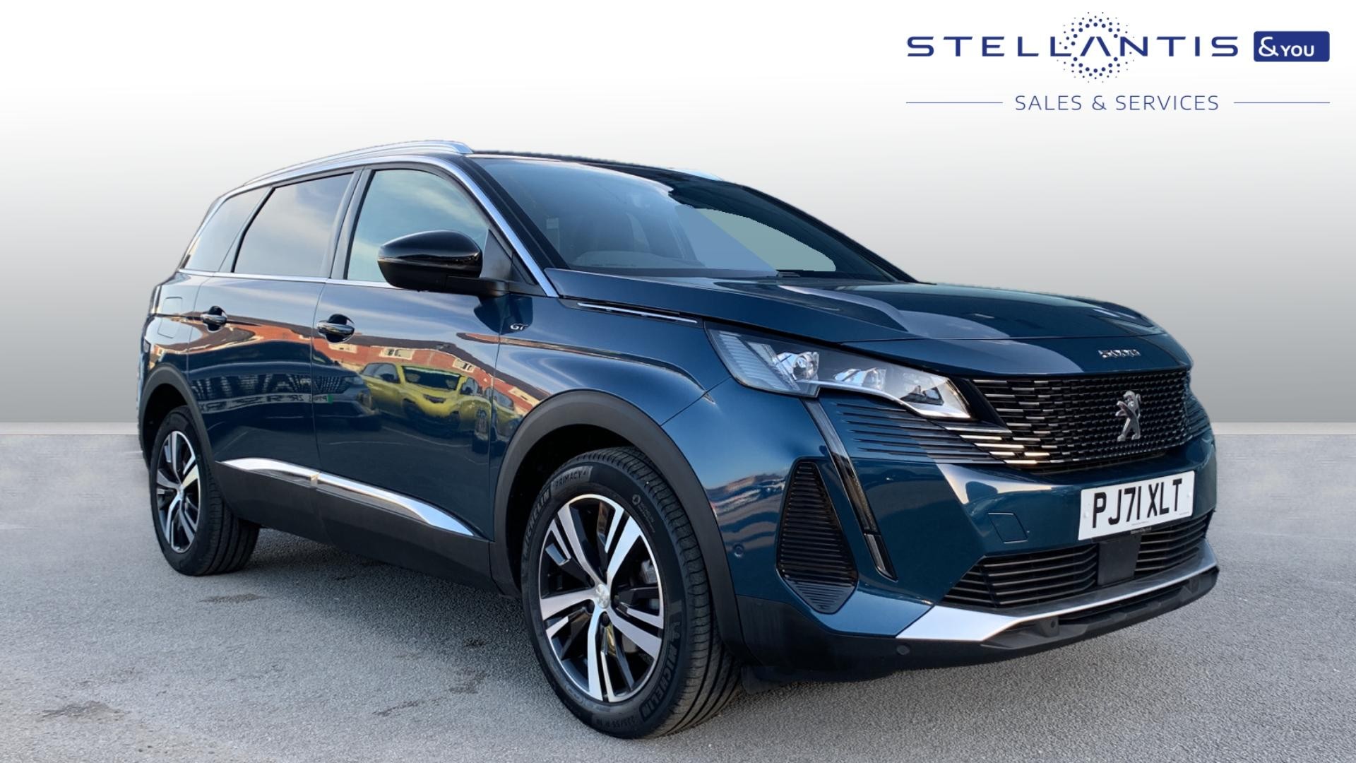 Main listing image - Peugeot 5008