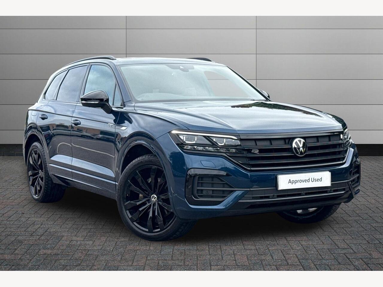 Main listing image - Volkswagen Touareg