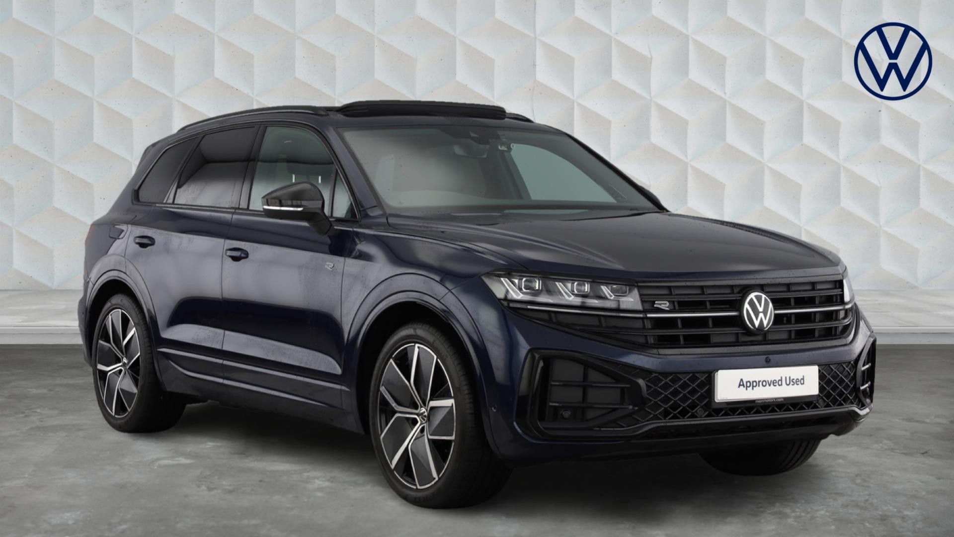 Main listing image - Volkswagen Touareg