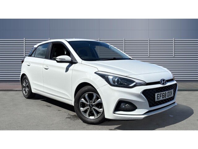 Main listing image - Hyundai i20