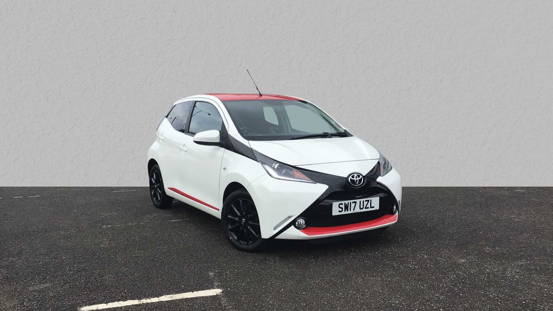 Main listing image - Toyota Aygo