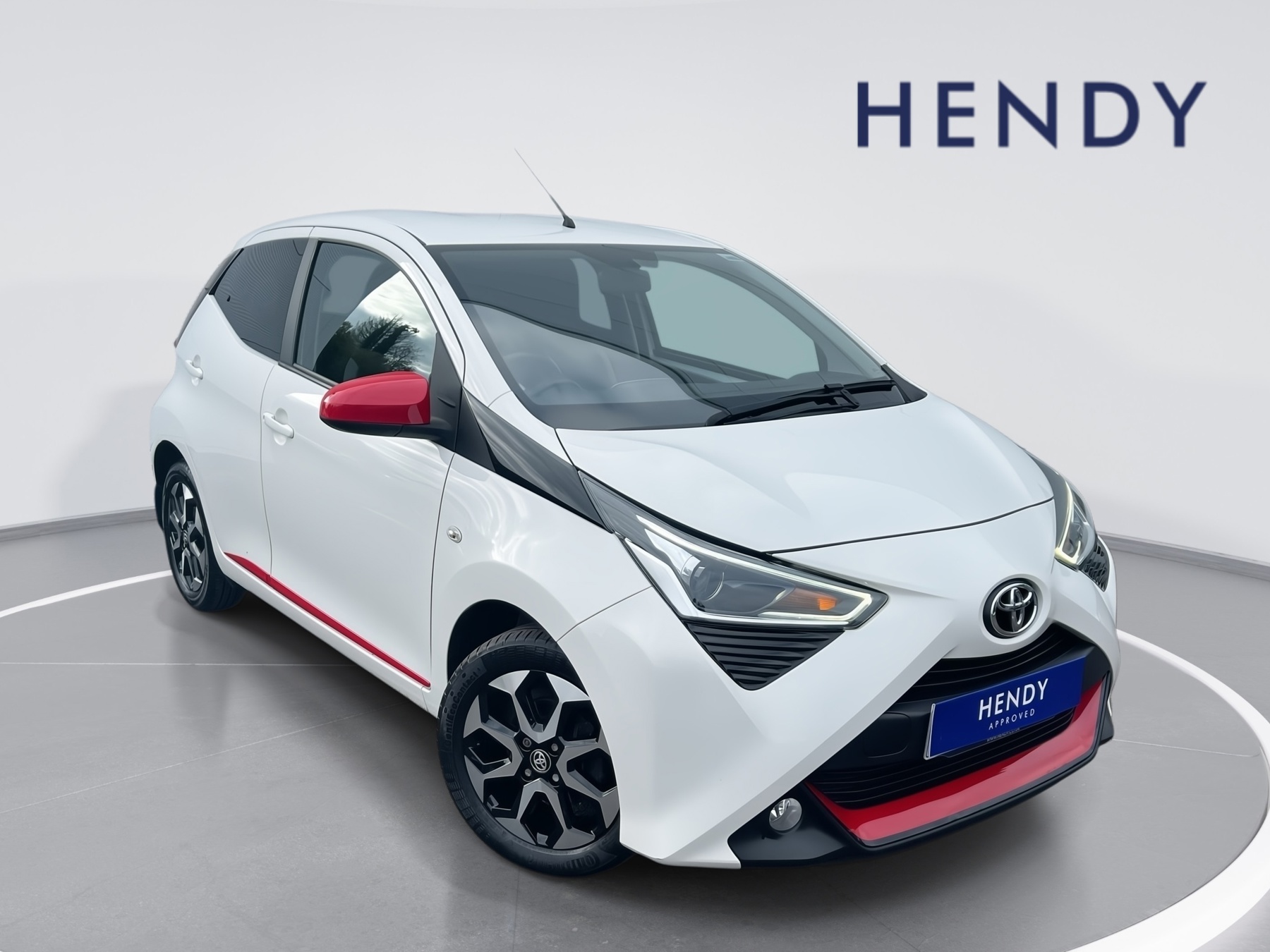 Main listing image - Toyota Aygo