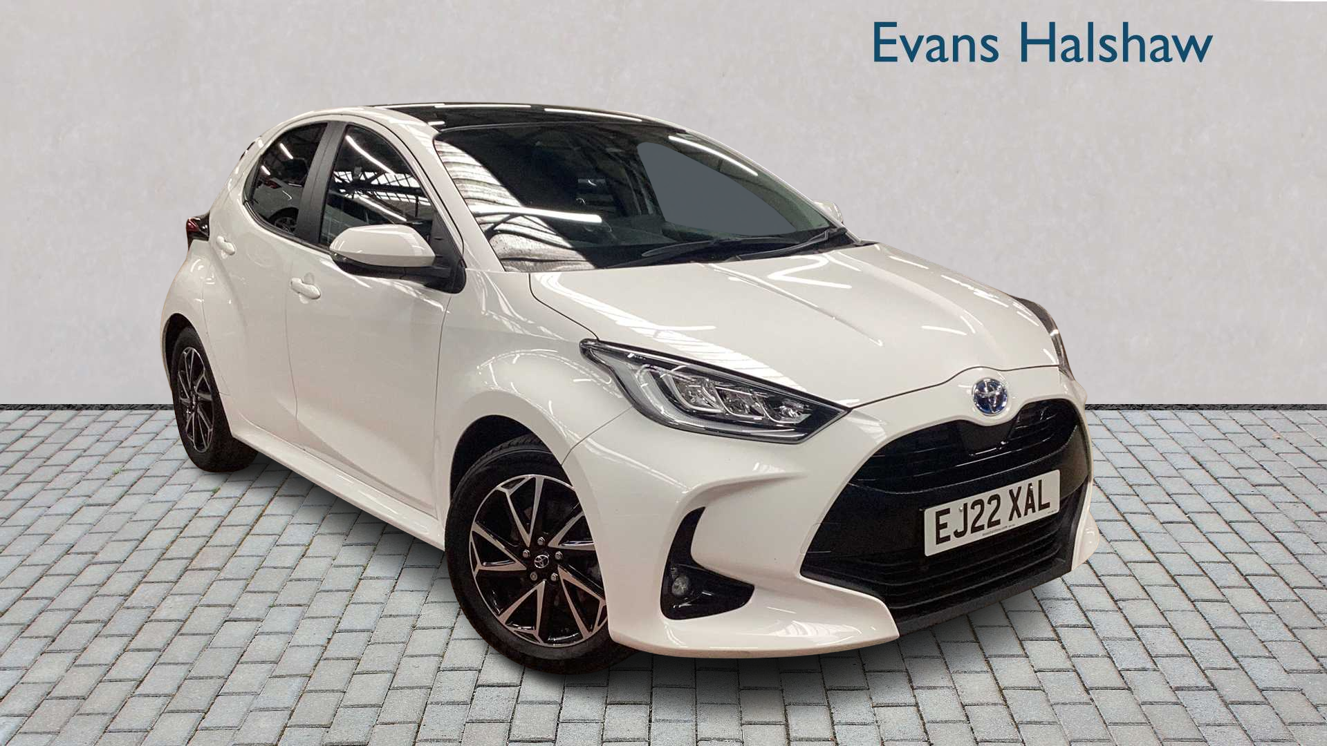 Main listing image - Toyota Yaris
