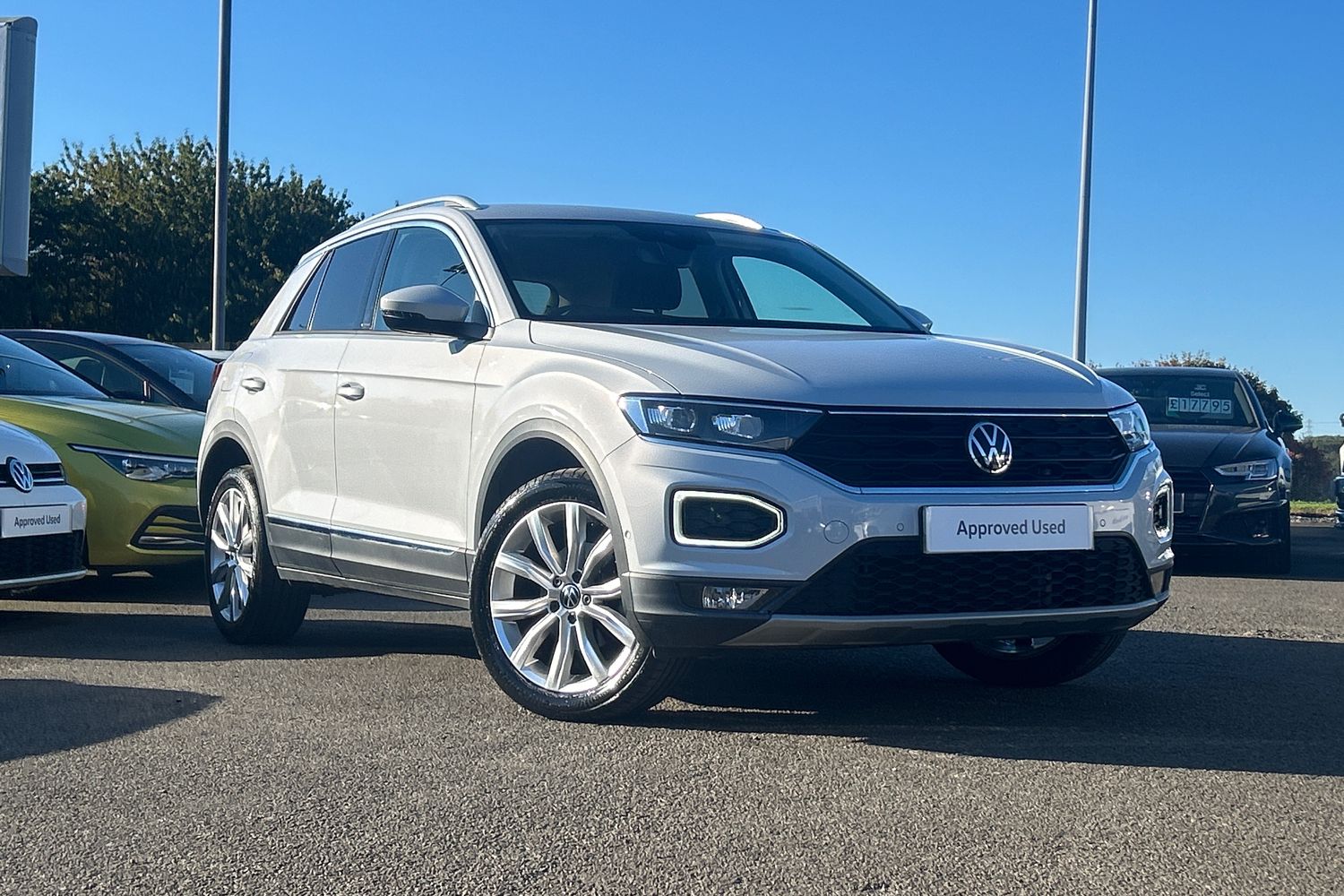 Main listing image - Volkswagen T-Roc