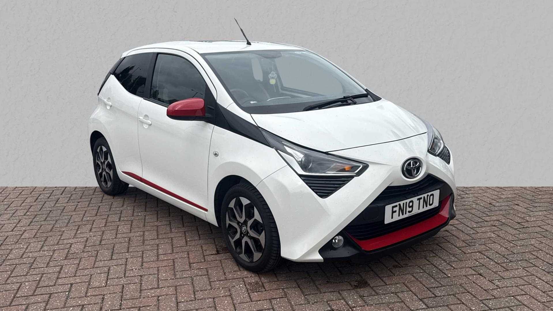 Main listing image - Toyota Aygo