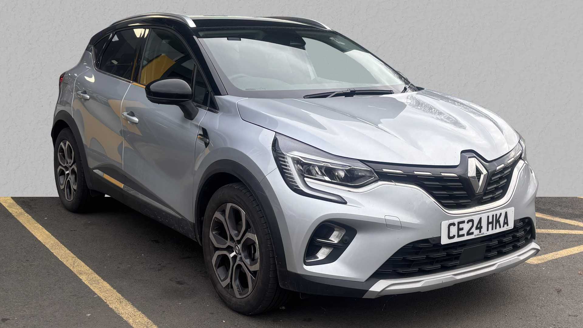 Main listing image - Renault Captur