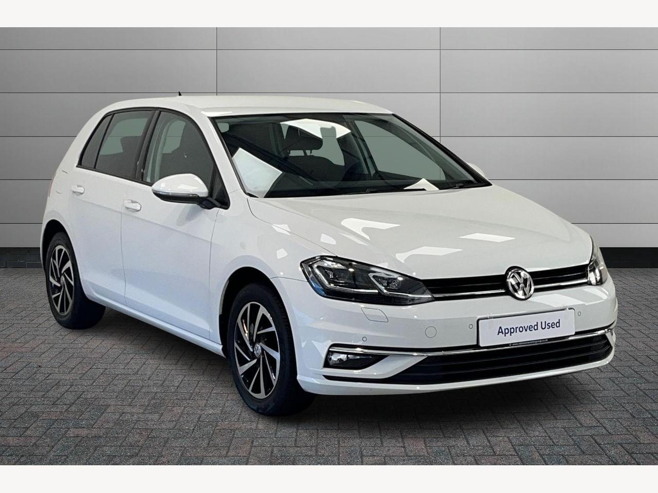 Main listing image - Volkswagen Golf