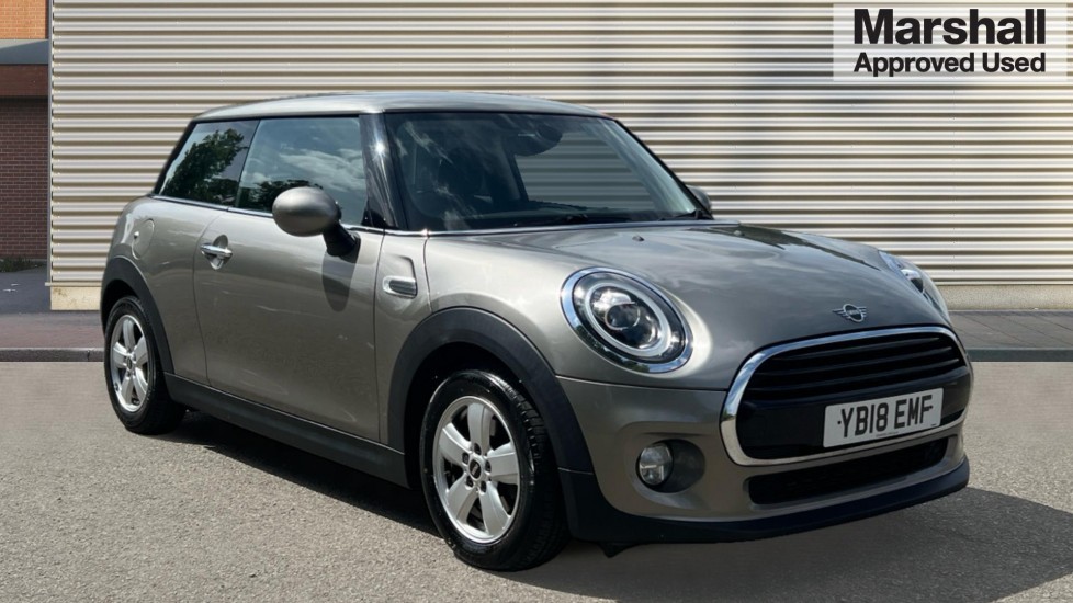 Main listing image - MINI Hatchback