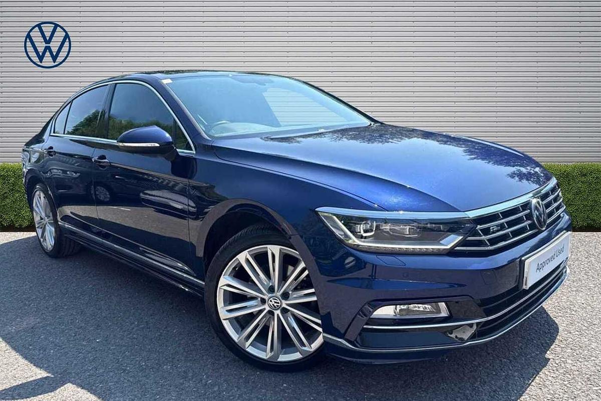 Main listing image - Volkswagen Passat