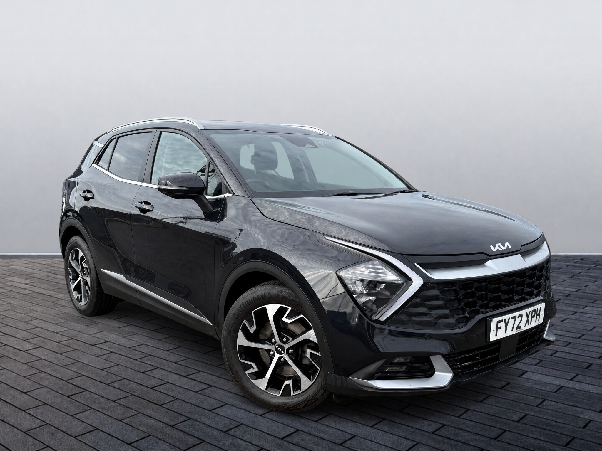Main listing image - Kia Sportage