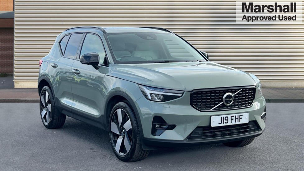 Main listing image - Volvo XC40 Recharge