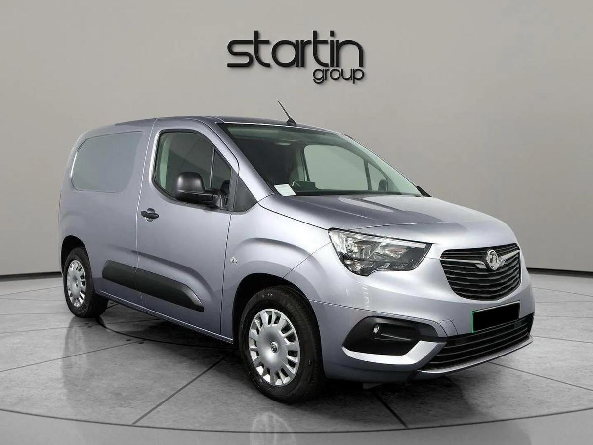 Main listing image - Vauxhall Combo Cargo-e