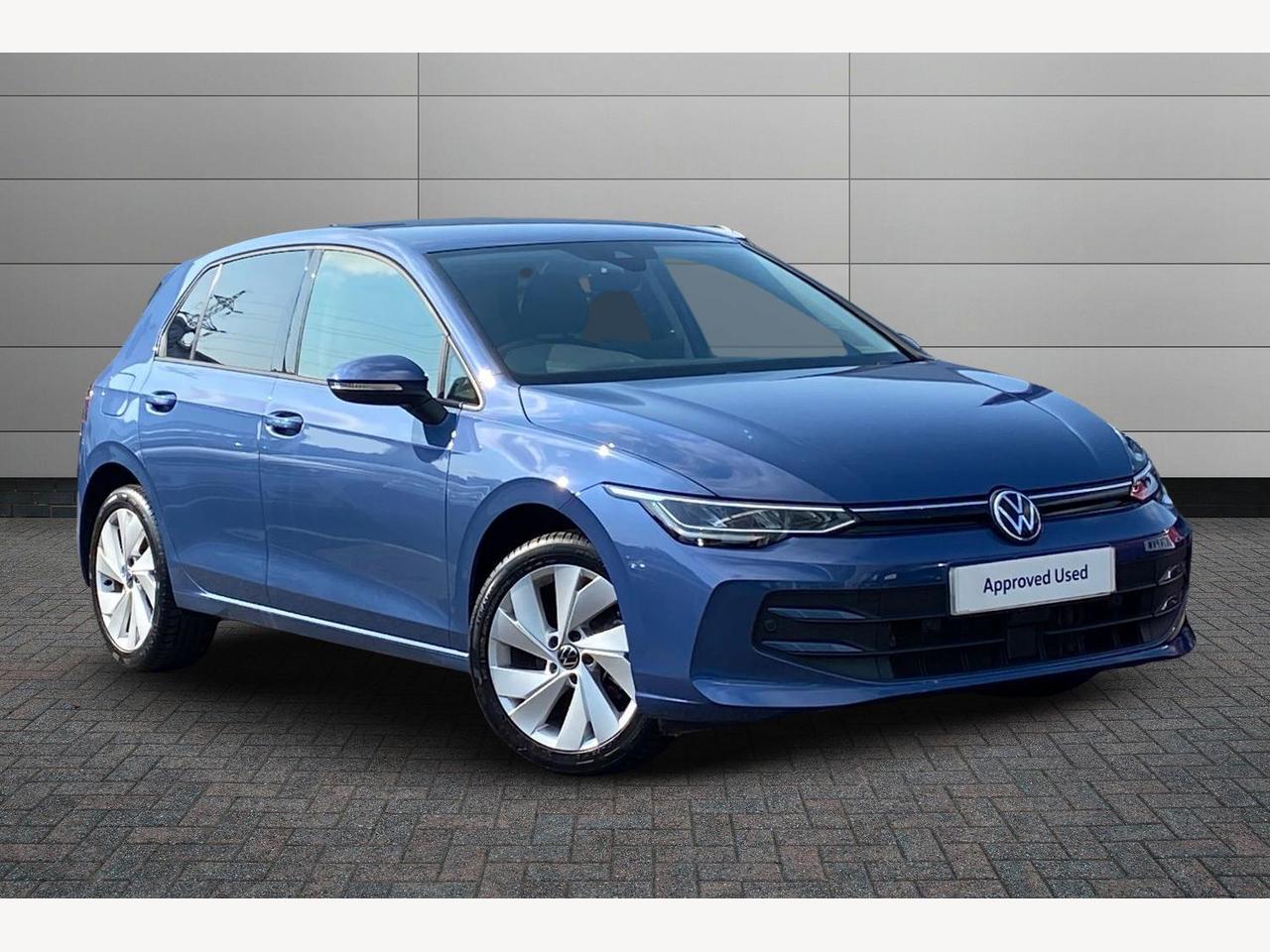 Main listing image - Volkswagen Golf
