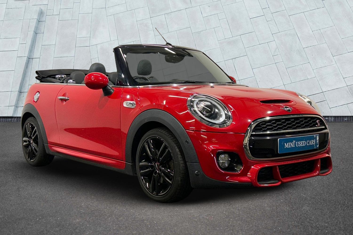Main listing image - MINI Convertible