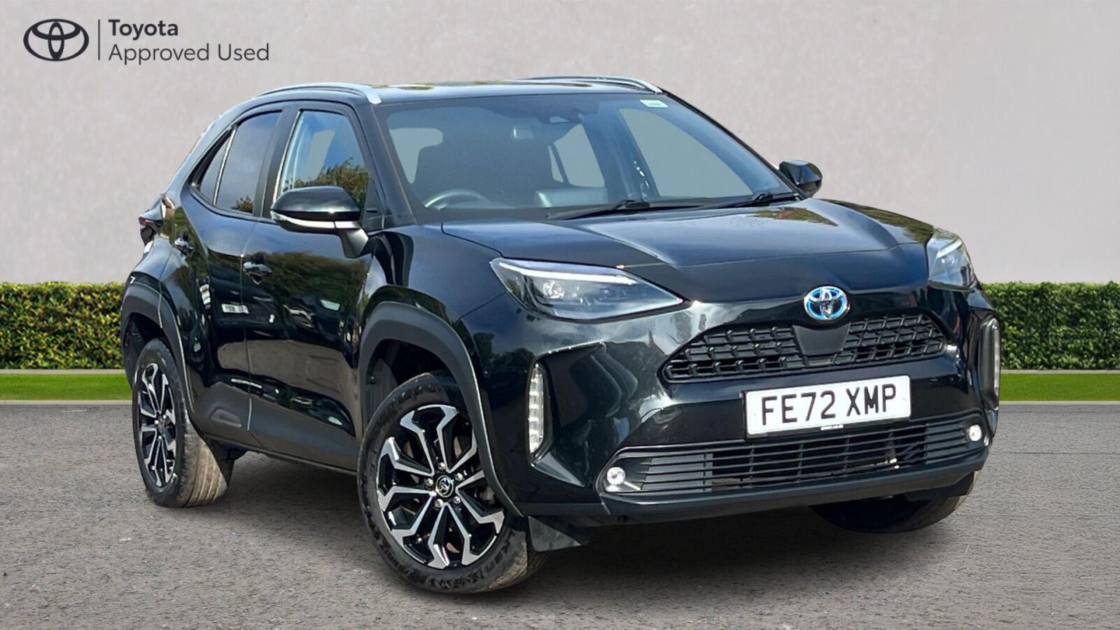 Main listing image - Toyota Yaris Cross