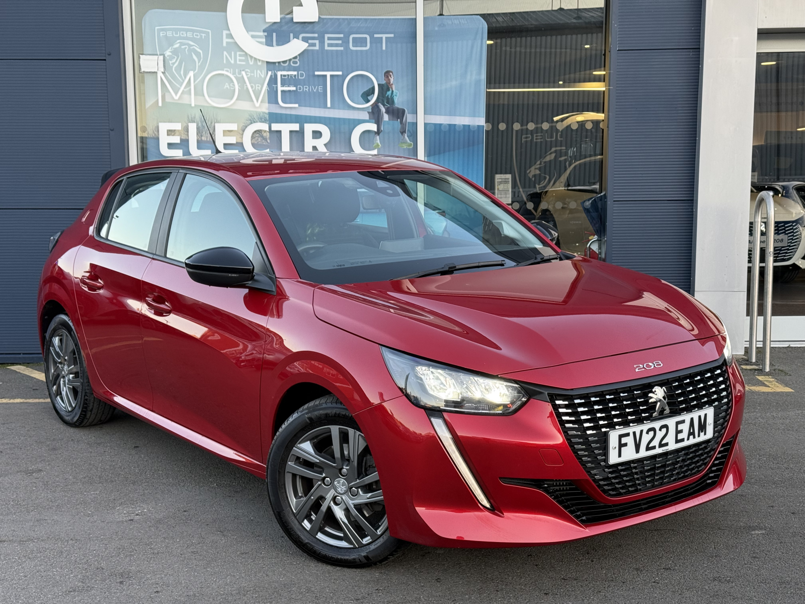 Main listing image - Peugeot 208