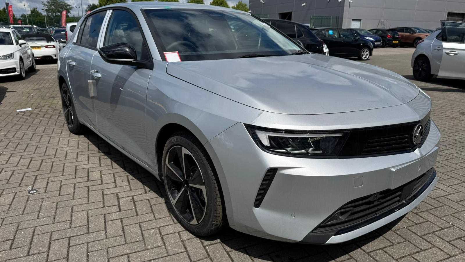 Main listing image - Vauxhall Astra