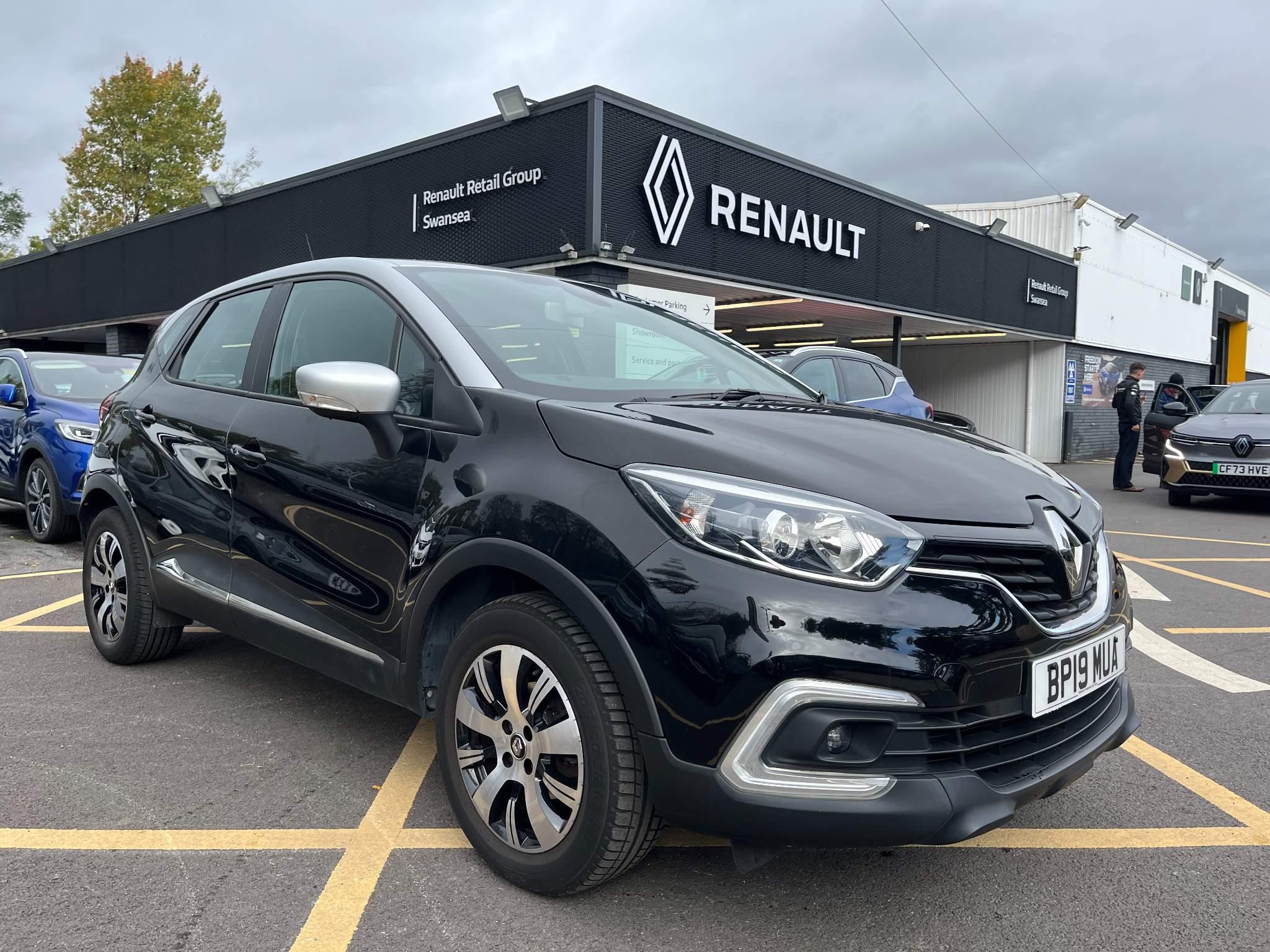 Main listing image - Renault Captur