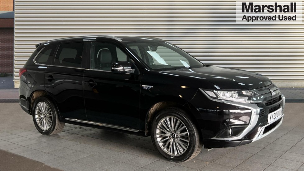 Main listing image - Mitsubishi Outlander