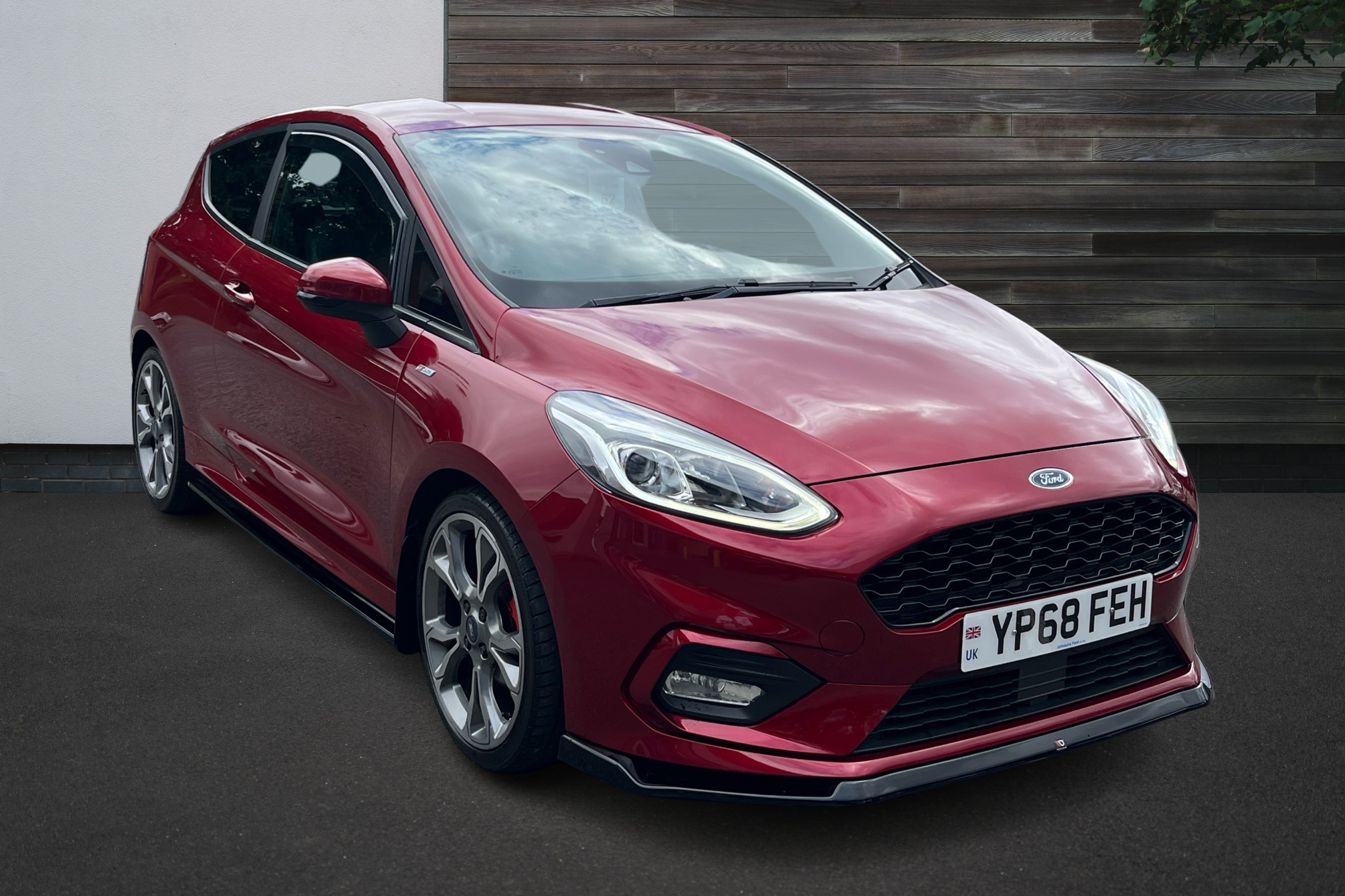 Main listing image - Ford Fiesta