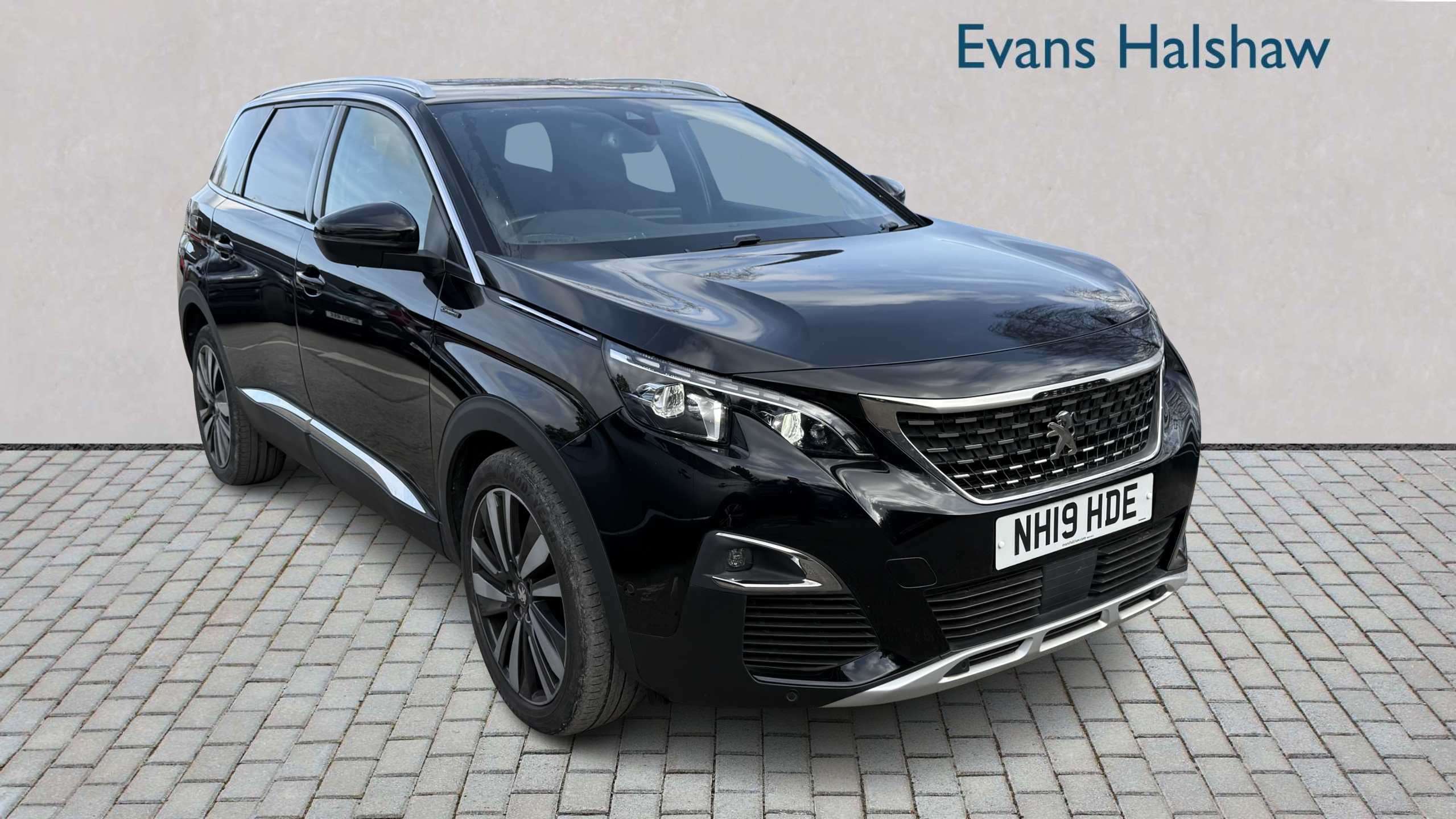 Main listing image - Peugeot 5008