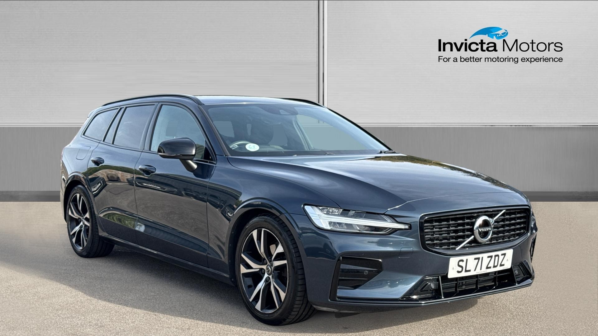 Main listing image - Volvo V60
