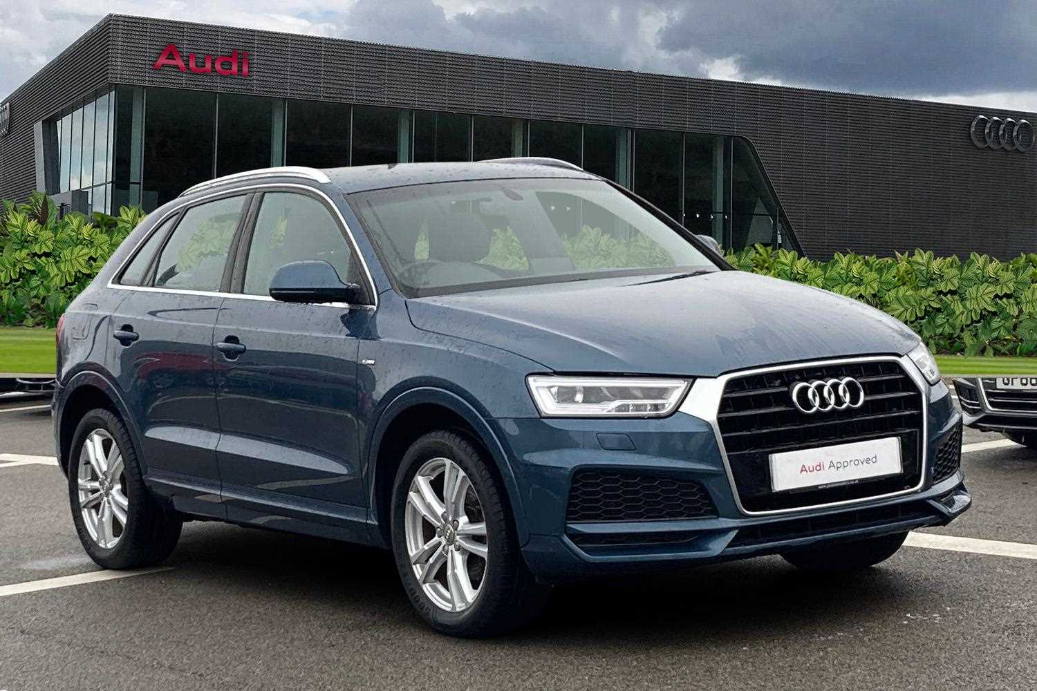 Main listing image - Audi Q3