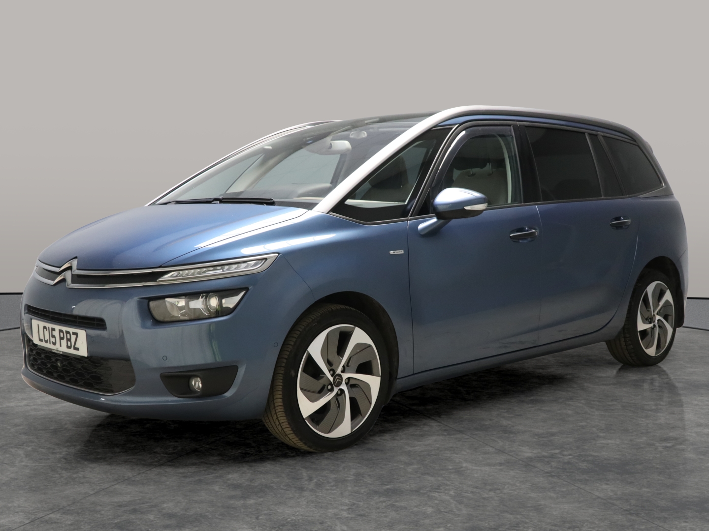 Main listing image - Citroen Grand C4 Picasso